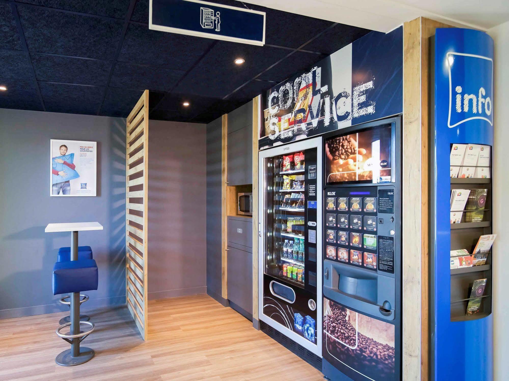 Ibis Budget Porte De Camargue Hotel 2*